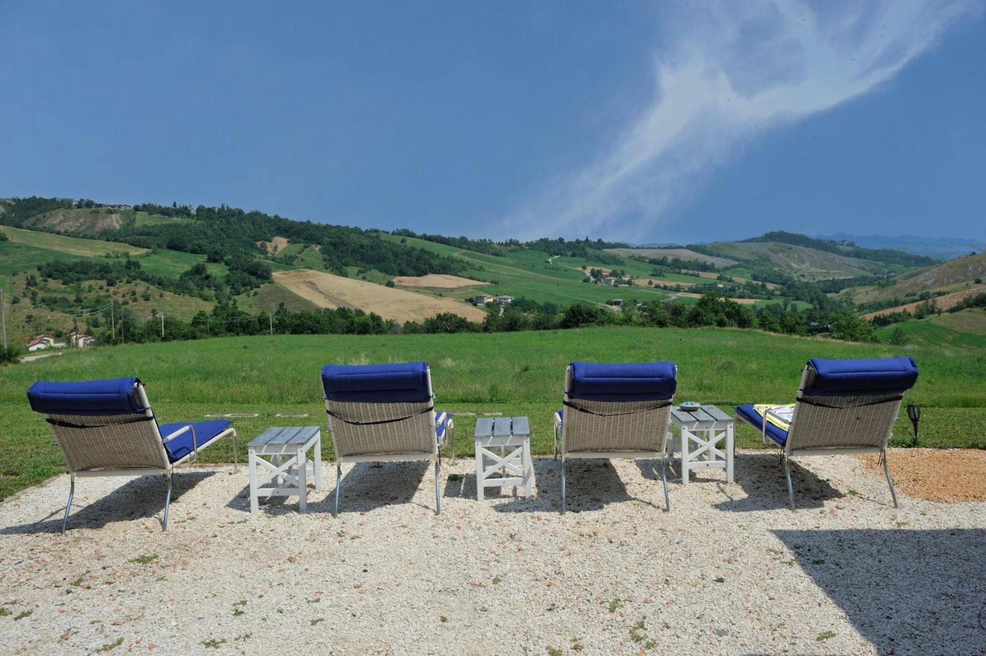 Aparthotel Borgo Stanzano Zocca Exterior foto